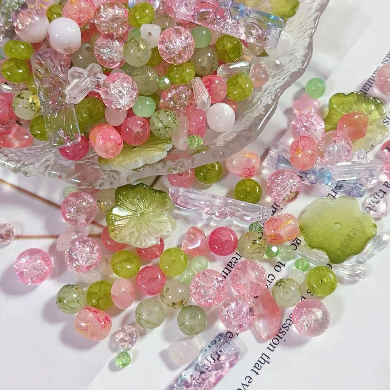 0 |  新作：精巧で高品質な混合ビーズ（100g）