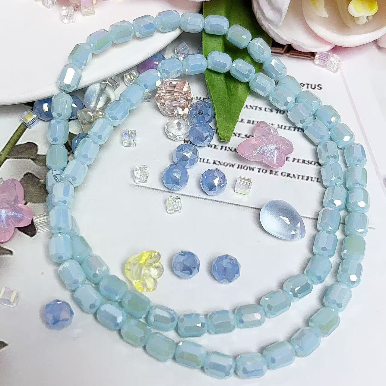 0.22 たる形ビーズ| カラーメッキ、明るい (4MM&6MM)