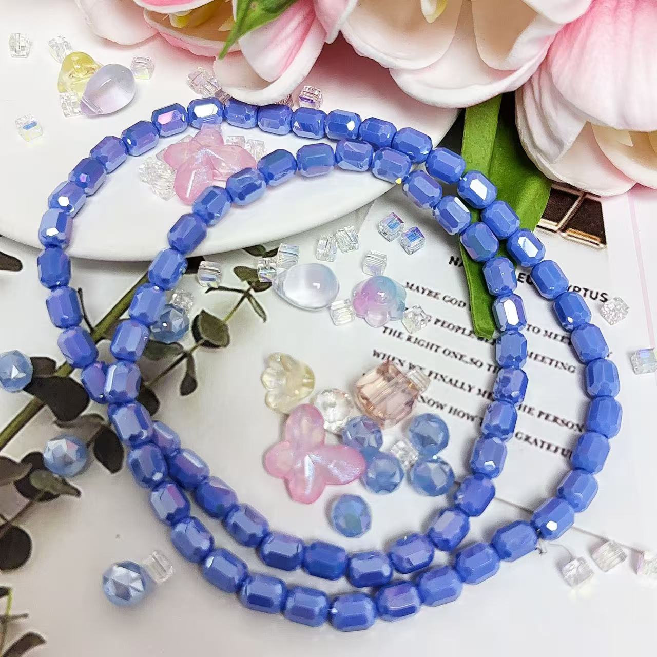 0.22 たる形ビーズ| カラーメッキ、明るい (4MM&6MM)